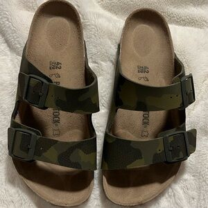 Birkenstock Arizonas camo size 42